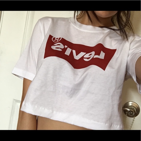 Levi’s Cropped Top - Picture 2 of 3